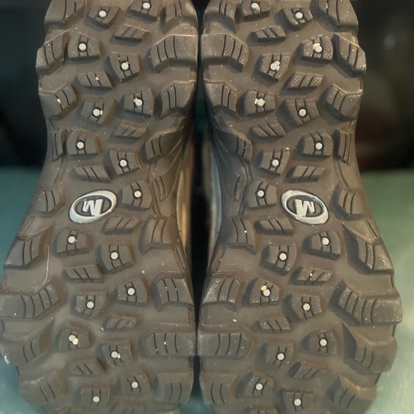 MERREL Cream waterproofed Athletic Shoes with Rugged Sole and Reinforced Toe - Picture 8 of 8